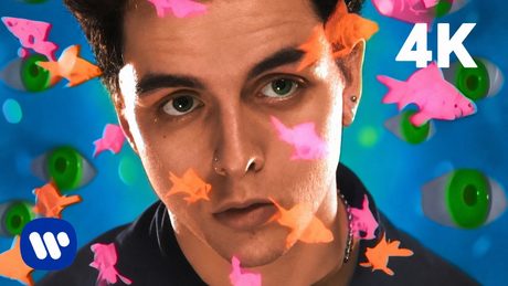 Green Day - Basket Case [Official Music Video] (4K Upgrade)