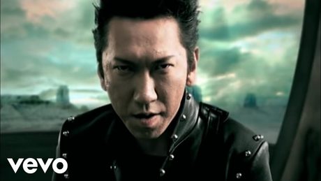 布袋寅泰 / HOTEI - RUSSIAN ROULETTE
