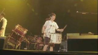 RADWIMPS - やどかり  [Official Live Video from  "RADWIMPS 絶体延命ツアー"]
