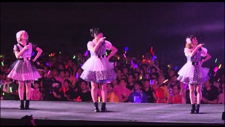 Berryz工房『世の中薔薇色』