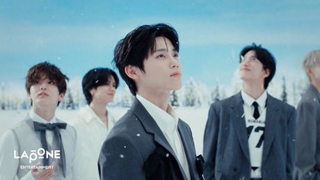INI|'Present' Official MV