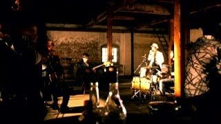 UVERworld　『シャカビーチ～Laka Laka La～』