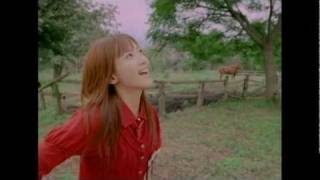 モーニング娘。 『歩いてる』 (MV)