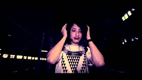 アルカラ "半径30cmの中を知らない" (Official Music Video)
